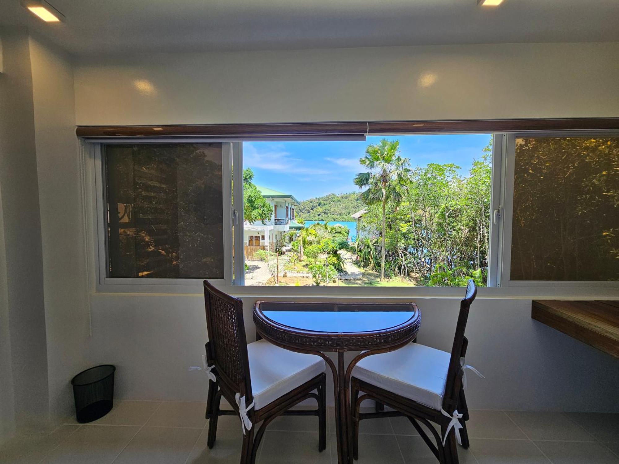 Edgewater Dive & Spa Resort Puerto Galera Luaran gambar